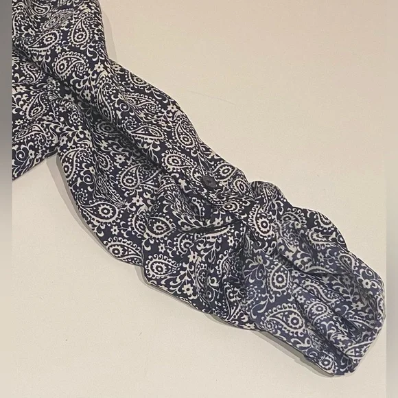 Ann Taylor LOFT Paisley Print Shorts Romper Size 14 - Picture 4 of 6